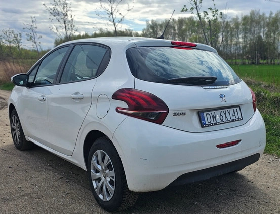 Peugeot 208 cena 33800 przebieg: 113488, rok produkcji 2019 z Inowrocław małe 92